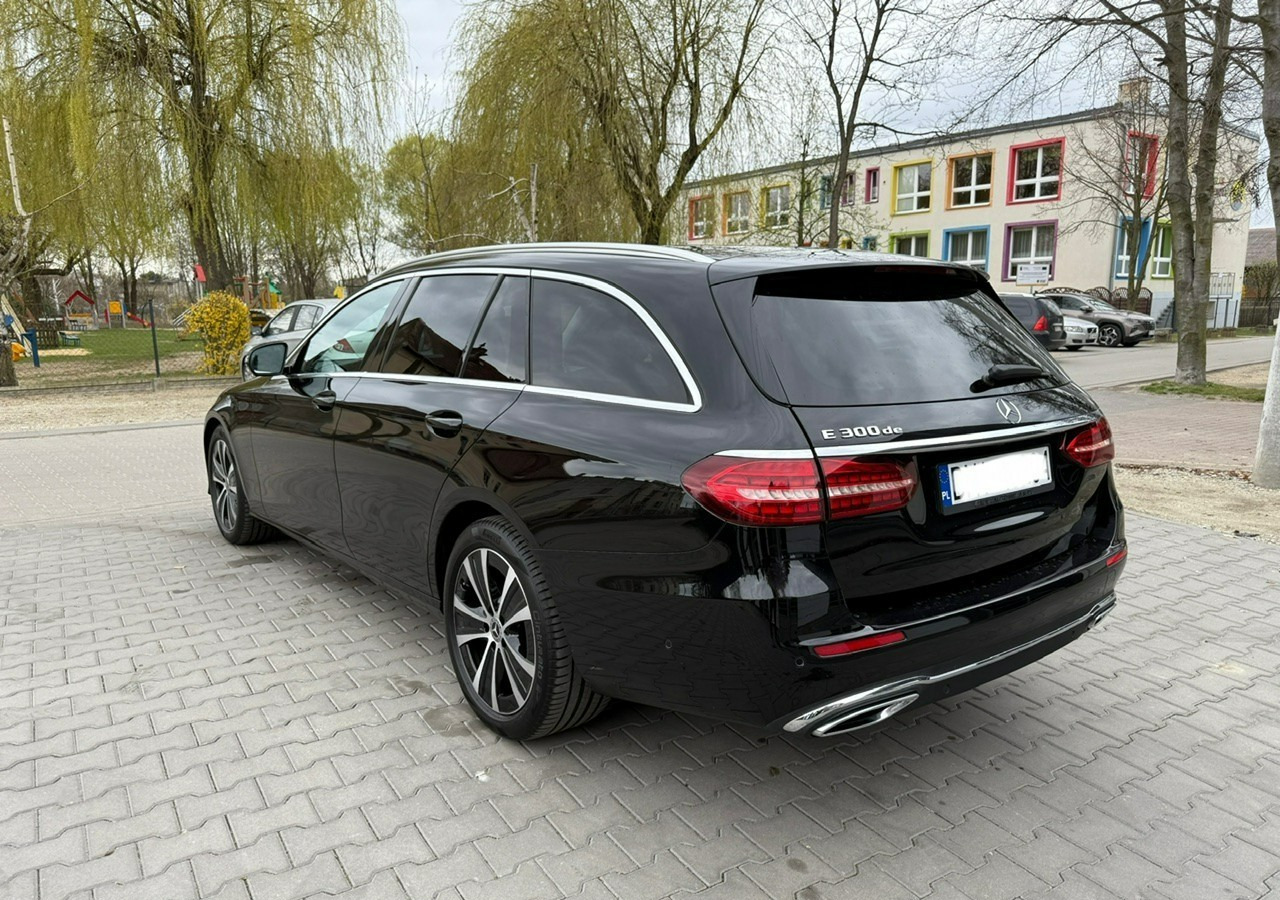 Mercedes-Benz Klasa E E300de EQ-Power Hybrid 50km na prądzie 2.0d 306KM Avantgarde Panoram - Voiture: photos 3 Mercedes-Benz Klasa E E300de EQ-Power Hybrid 50km na prądzie 2.0d 306KM Avantgarde Panoram - Voiture: photos 3
