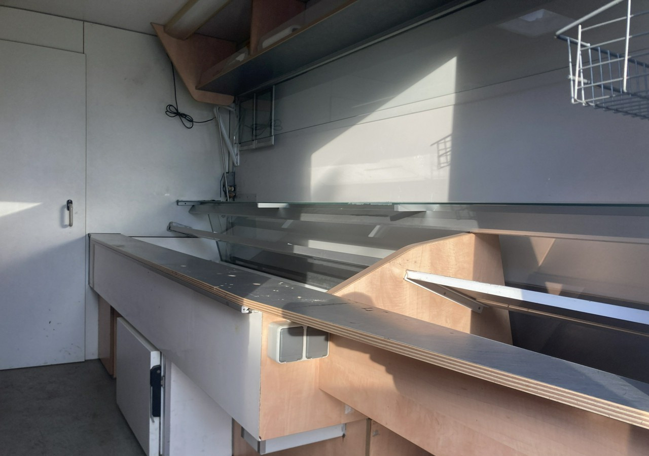 Camion magasin Mercedes-Benz Sprinter Autosklep Gastronomiczny Food Truck Foodtruck sklep bar 2009 Borco: photos 7 Camion magasin Mercedes-Benz Sprinter Autosklep Gastronomiczny Food Truck Foodtruck sklep bar 2009 Borco: photos 7