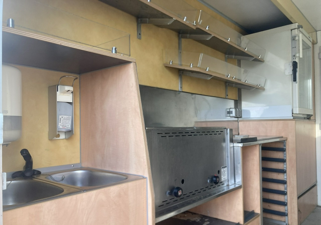 Mercedes-Benz Sprinter Autosklep Gastronomiczny Food Truck Foodtruck sklep bar 2009 Borco - Camion magasin: photos 3 Mercedes-Benz Sprinter Autosklep Gastronomiczny Food Truck Foodtruck sklep bar 2009 Borco - Camion magasin: photos 3