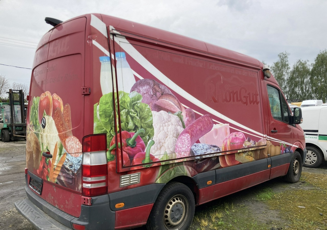 Mercedes-Benz Sprinter Sprinter Autosklep sklep bar Gastronomiczny Food Truck Foodtruck 201 - Camion magasin: photos 4 Mercedes-Benz Sprinter Sprinter Autosklep sklep bar Gastronomiczny Food Truck Foodtruck 201 - Camion magasin: photos 4