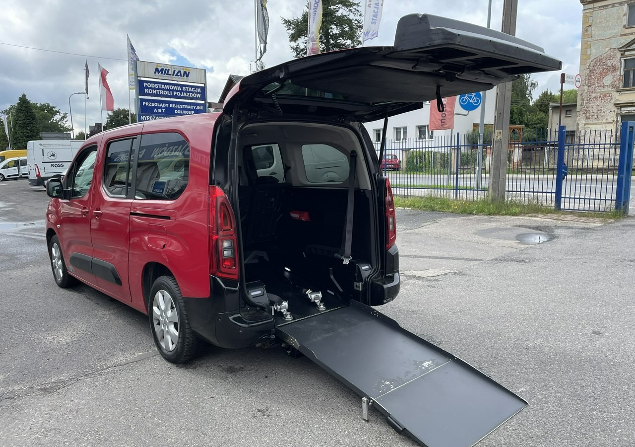 Opel Combo IV Combo Life Combo Life Maxi Niepełnosprawnych inwalida rampa PFRON Model - Voiture: photos 1 Opel Combo IV Combo Life Combo Life Maxi Niepełnosprawnych inwalida rampa PFRON Model - Voiture: photos 1