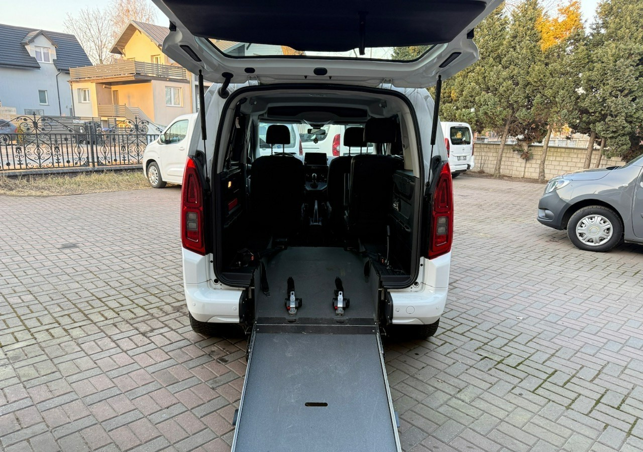 Opel Combo IV Combo Life Combo do przewozu Niepełnosprawnych inwalida rampa Model 2021 - Voiture: photos 2 Opel Combo IV Combo Life Combo do przewozu Niepełnosprawnych inwalida rampa Model 2021 - Voiture: photos 2