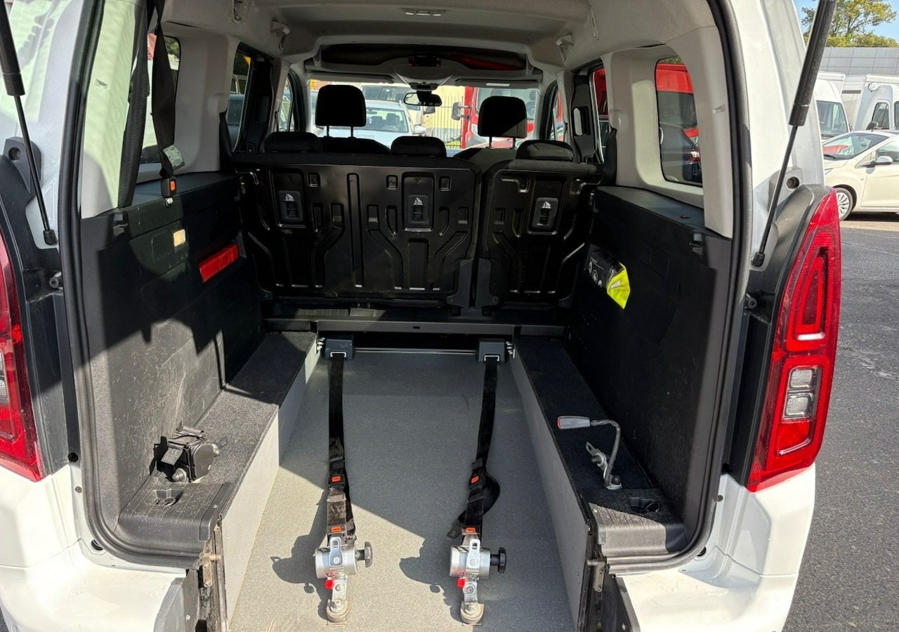 Opel Combo IV Combo Life Opel ComboLife Niepełnosprawnych inwalida rampa Bogate wy - Voiture break: photos 5 Opel Combo IV Combo Life Opel ComboLife Niepełnosprawnych inwalida rampa Bogate wy - Voiture break: photos 5