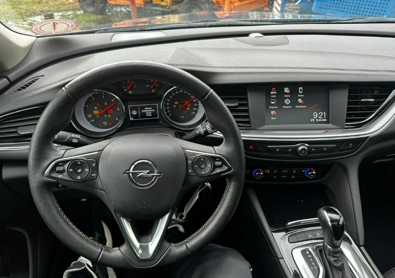 Opel Insignia II Country Tourer 1.5 CDTI 122KM Automat FullLed Panorama Klimatronik 2021 - Voiture: photos 4 Opel Insignia II Country Tourer 1.5 CDTI 122KM Automat FullLed Panorama Klimatronik 2021 - Voiture: photos 4