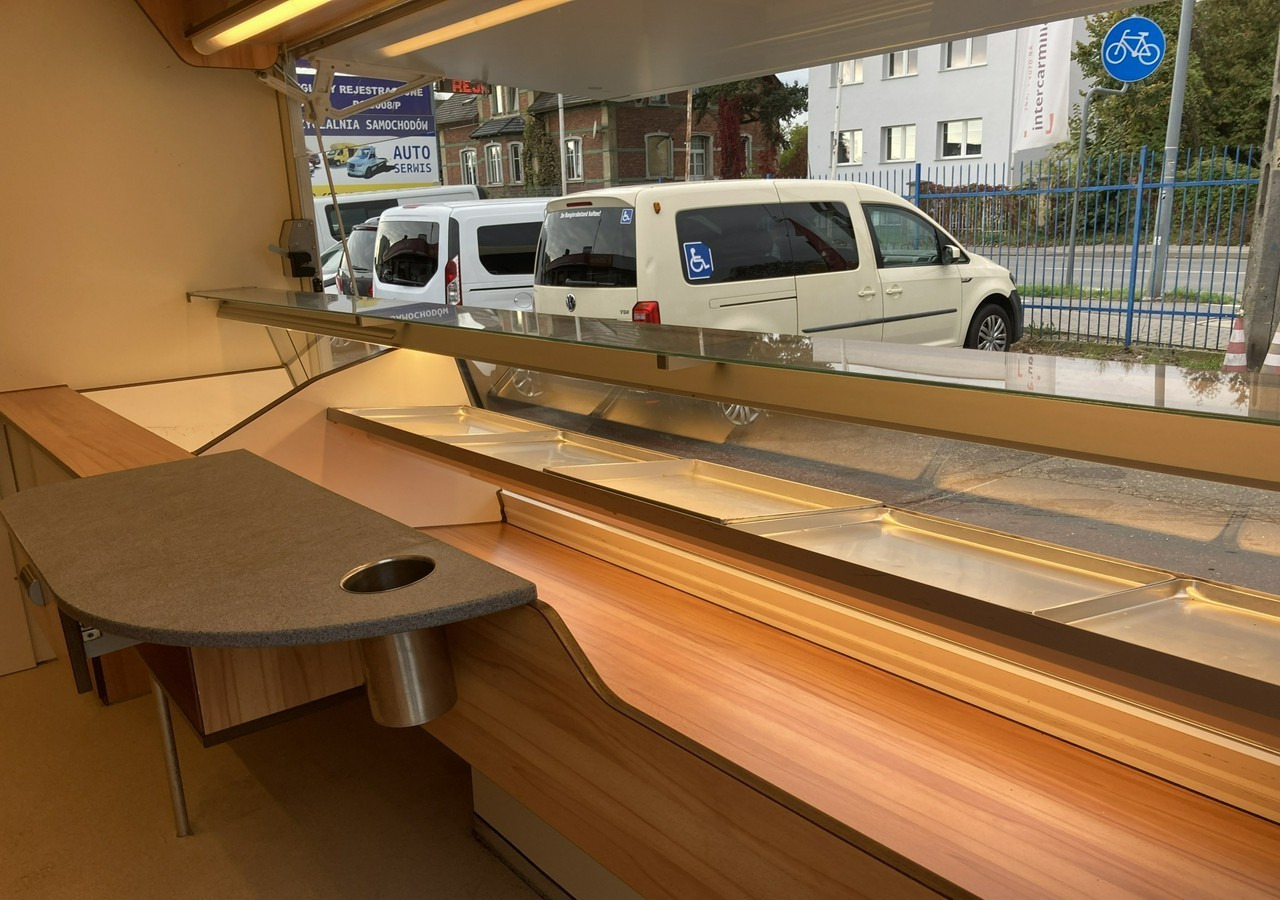 Renault Master Autosklep pie sklep Bar Gastronomiczny Food Truck Foodtruck Borco 20 - Camion magasin: photos 5 Renault Master Autosklep pie sklep Bar Gastronomiczny Food Truck Foodtruck Borco 20 - Camion magasin: photos 5