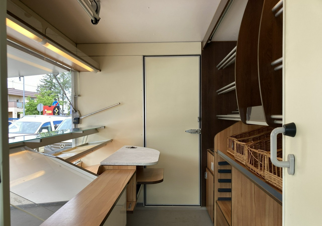 Renault Master Autosklep sklep bar Gastronomiczny Food Truck Foodtruck Borco 2012 - Camion magasin: photos 5 Renault Master Autosklep sklep bar Gastronomiczny Food Truck Foodtruck Borco 2012 - Camion magasin: photos 5