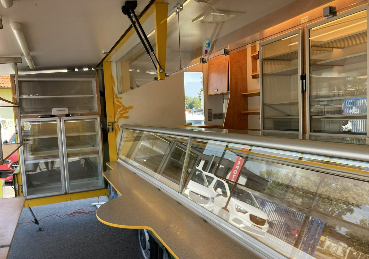 Renault Master Autosklep wędlin sklep bar Gastronomiczny Food Truck Foodtruck Borco - Camion magasin: photos 3 Renault Master Autosklep wędlin sklep bar Gastronomiczny Food Truck Foodtruck Borco - Camion magasin: photos 3