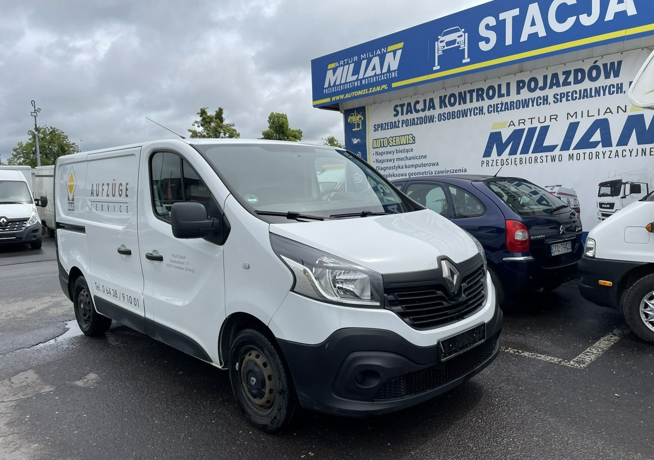 Renault Trafic Renault Trafic 1.6-120KM Klima 2018 - Fourgon utilitaire: photos 1 Renault Trafic Renault Trafic 1.6-120KM Klima 2018 - Fourgon utilitaire: photos 1