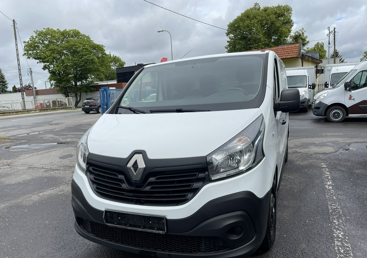 Renault Trafic Renault Trafic 1.6-120KM Klima 2018 - Fourgon utilitaire: photos 2 Renault Trafic Renault Trafic 1.6-120KM Klima 2018 - Fourgon utilitaire: photos 2