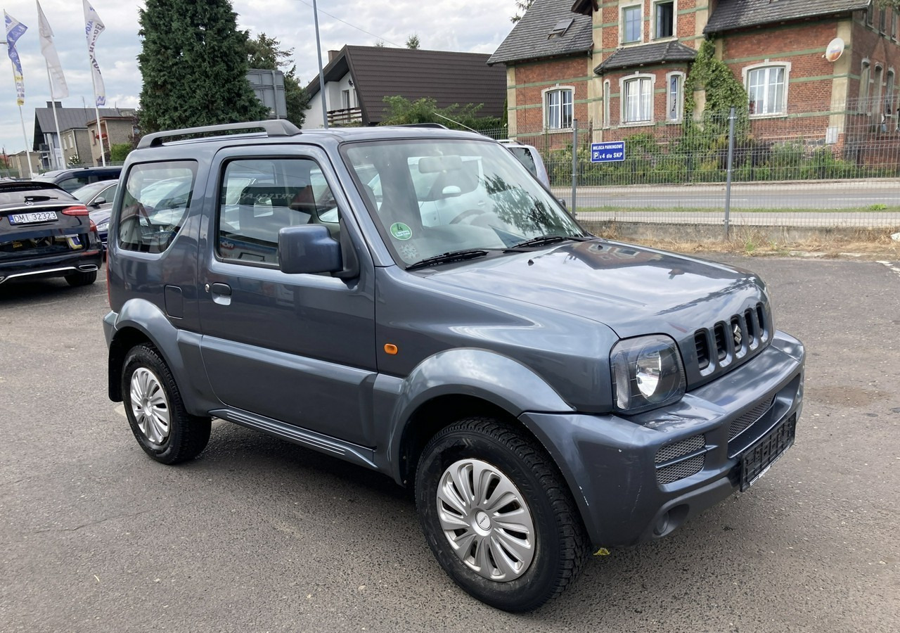 Suzuki Jimny Suzuki Jimny 1.3-16V 4X4 Klima 2006 - SUV: photos 2 Suzuki Jimny Suzuki Jimny 1.3-16V 4X4 Klima 2006 - SUV: photos 2