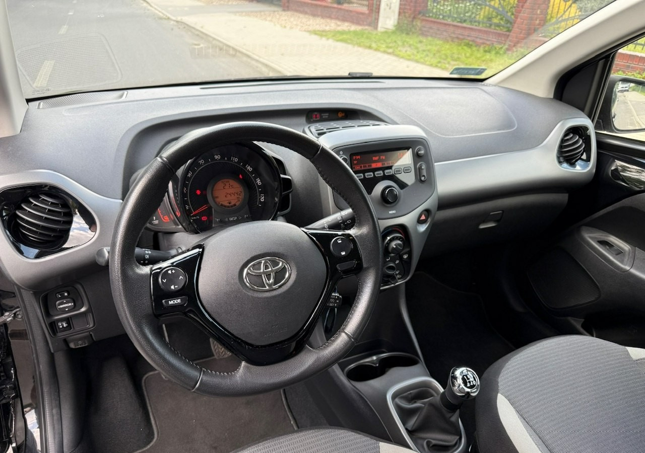 Voiture à hayon Toyota Aygo II Toyota Aygo 1.0-16V Klima Salon PL 24651km Model 2021: photos 10
