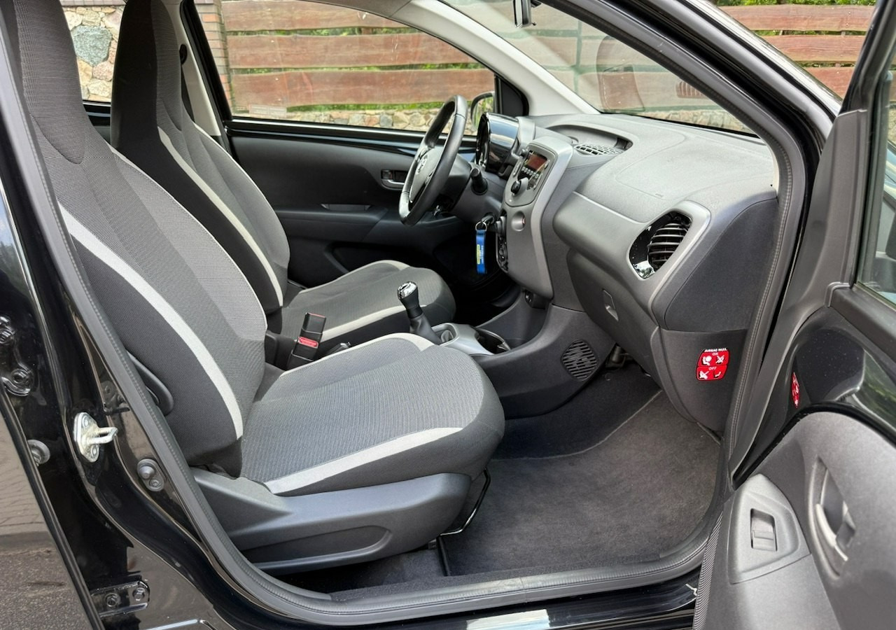 Voiture à hayon Toyota Aygo II Toyota Aygo 1.0-16V Klima Salon PL 24651km Model 2021: photos 17