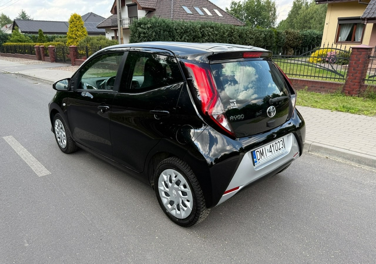 Toyota Aygo II Toyota Aygo 1.0-16V Klima Salon PL 24651km Model 2021 - Voiture à hayon: photos 3 Toyota Aygo II Toyota Aygo 1.0-16V Klima Salon PL 24651km Model 2021 - Voiture à hayon: photos 3