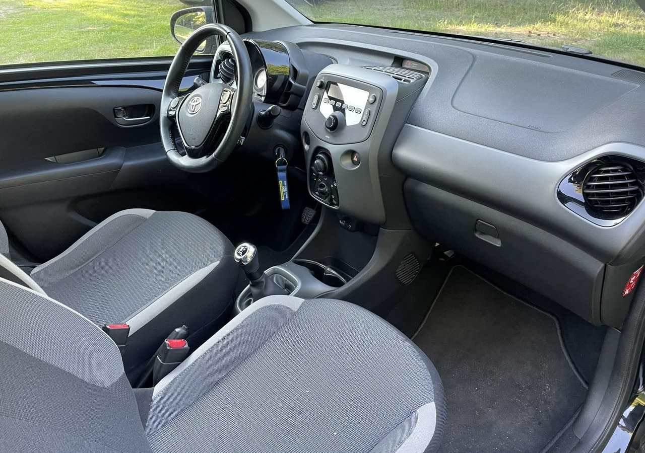 Toyota Aygo II Toyota Aygo 1.0-16V Klima Salon PL 24651km Model 2021 - Voiture à hayon: photos 4 Toyota Aygo II Toyota Aygo 1.0-16V Klima Salon PL 24651km Model 2021 - Voiture à hayon: photos 4