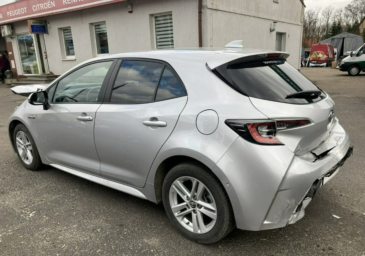 Toyota Corolla XII Corolla 1.8 Hybrid 102KM Comfort Salon PL 2020 - Voiture à hayon: photos 2 Toyota Corolla XII Corolla 1.8 Hybrid 102KM Comfort Salon PL 2020 - Voiture à hayon: photos 2