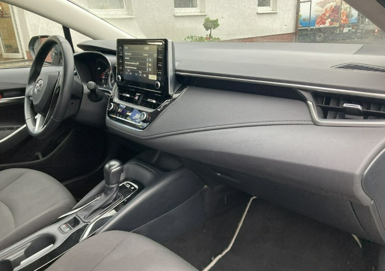 Toyota Corolla XII Corolla Sedan 1.8 Hybrid 98KM Comfort Salon PL 2022 - Berline: photos 5 Toyota Corolla XII Corolla Sedan 1.8 Hybrid 98KM Comfort Salon PL 2022 - Berline: photos 5