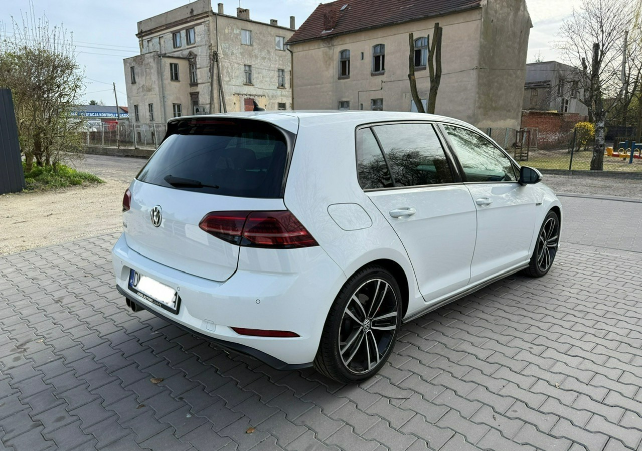 Volkswagen Golf VII GTD 2.0TDI 184KM FullLed Navi Klimatronik ACC Asystenci - Voiture: photos 4 Volkswagen Golf VII GTD 2.0TDI 184KM FullLed Navi Klimatronik ACC Asystenci - Voiture: photos 4