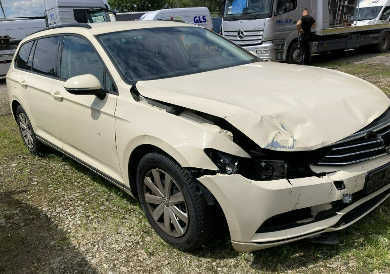 Volkswagen Passat B8 Passat B8 2.0-150KM 2018 - Voiture: photos 2 Volkswagen Passat B8 Passat B8 2.0-150KM 2018 - Voiture: photos 2