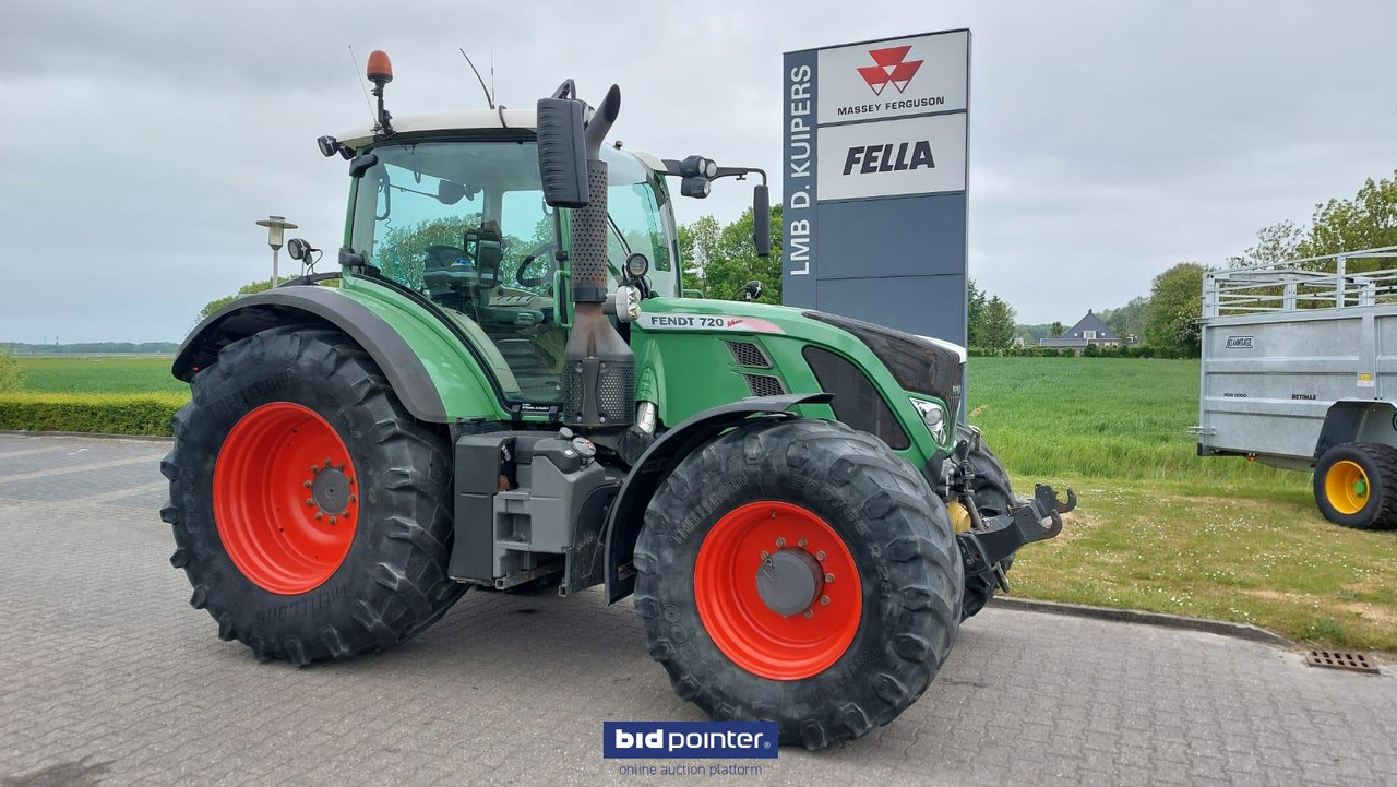 Fendt 720 Vario - Tracteur agricole: photos 1 Fendt 720 Vario - Tracteur agricole: photos 1