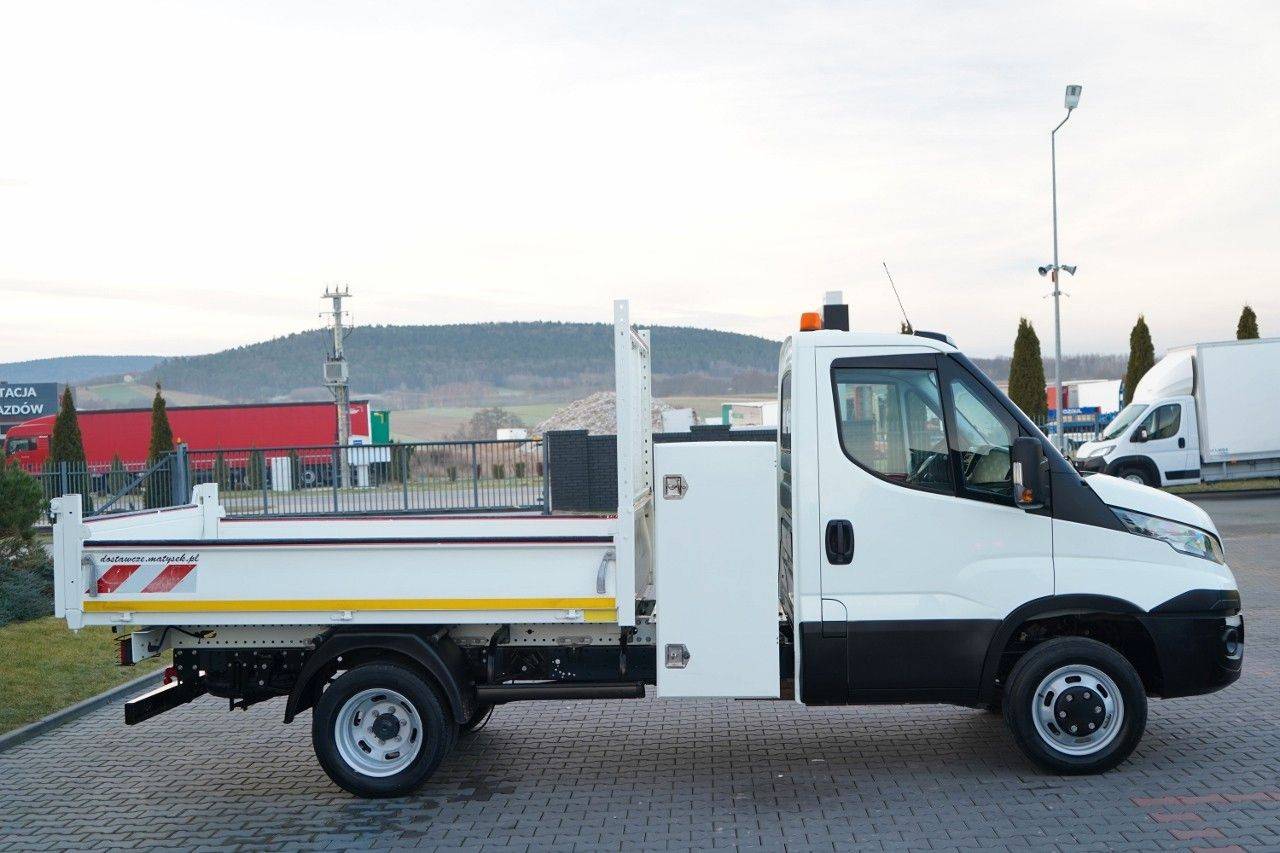 Iveco DAILY 35-130 / WYWROTKA TYLNOZSYPOWA / BLIŹNIAK - Utilitaire benne: photos 5 Iveco DAILY 35-130 / WYWROTKA TYLNOZSYPOWA / BLIŹNIAK - Utilitaire benne: photos 5