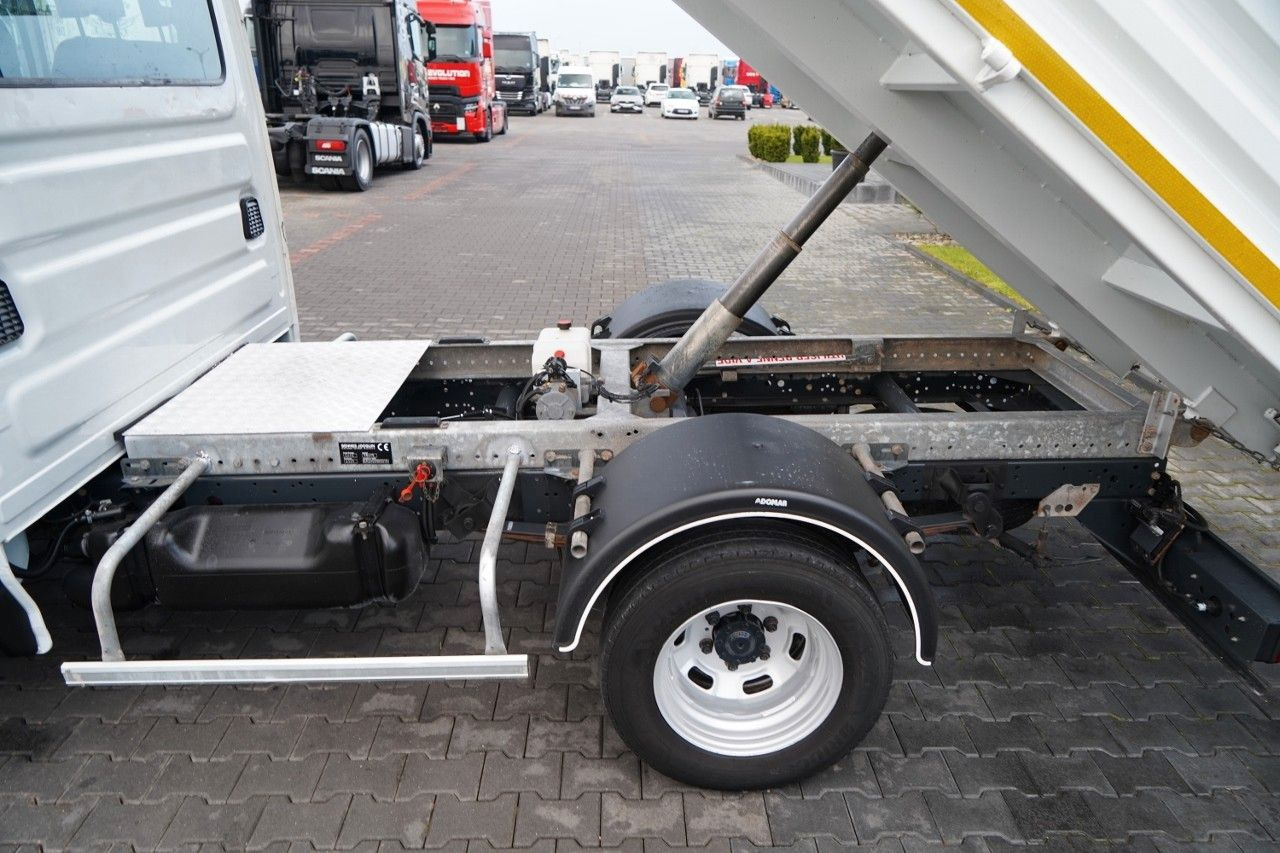 Iveco DAILY 35-130 / WYWROTKA TYLNOZSYPOWA / BLIŹNIAK - Utilitaire benne: photos 5 Iveco DAILY 35-130 / WYWROTKA TYLNOZSYPOWA / BLIŹNIAK - Utilitaire benne: photos 5