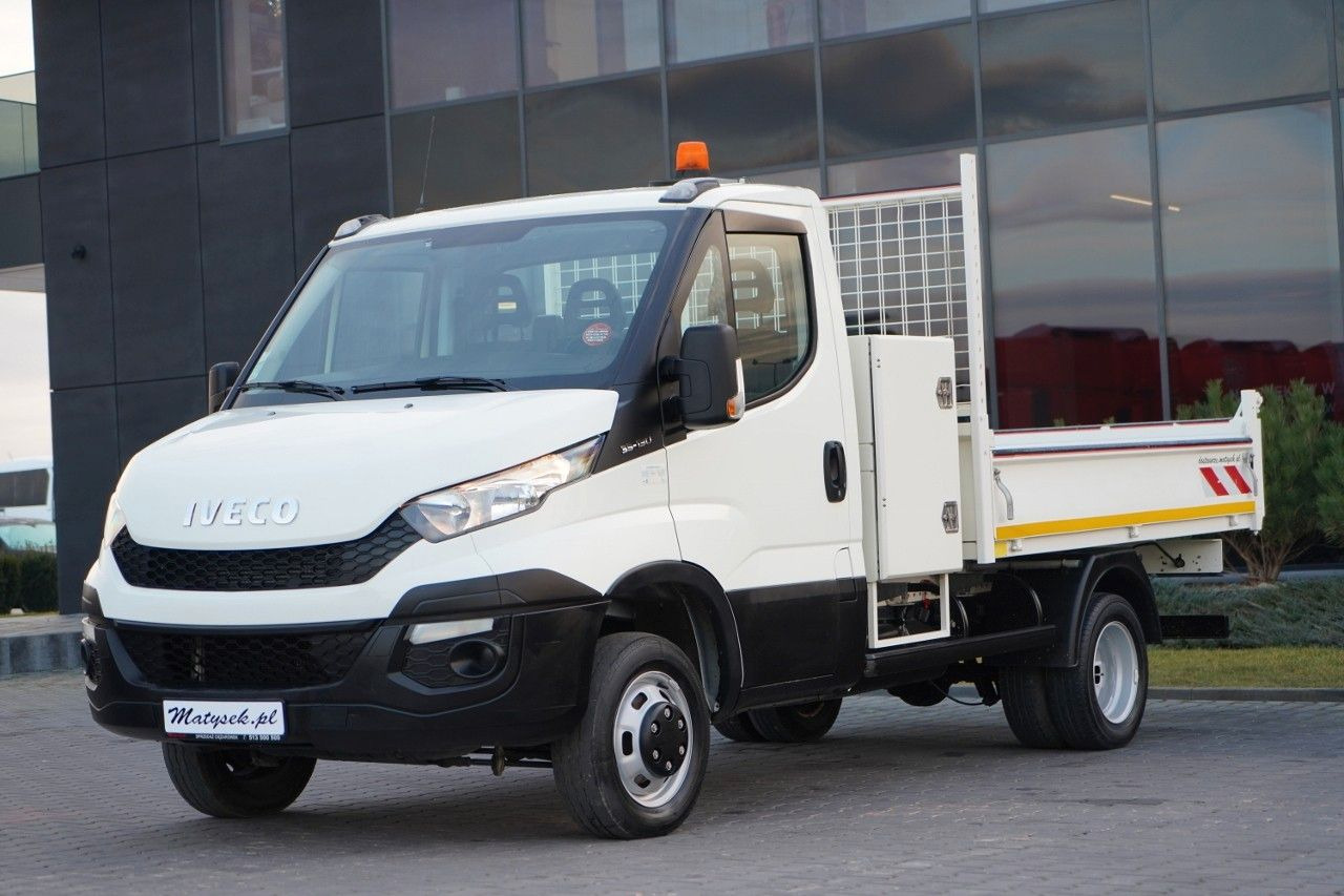 Iveco DAILY 35-130 / WYWROTKA TYLNOZSYPOWA / BLIŹNIAK - Utilitaire benne: photos 1 Iveco DAILY 35-130 / WYWROTKA TYLNOZSYPOWA / BLIŹNIAK - Utilitaire benne: photos 1