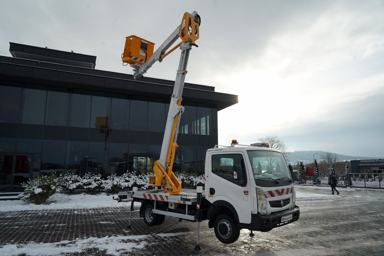 Renault MAXITY 120 dxi / ZWYŻKA 20 METRÓW / PODNOŚNIK KO - Camion avec nacelle: photos 3 Renault MAXITY 120 dxi / ZWYŻKA 20 METRÓW / PODNOŚNIK KO - Camion avec nacelle: photos 3