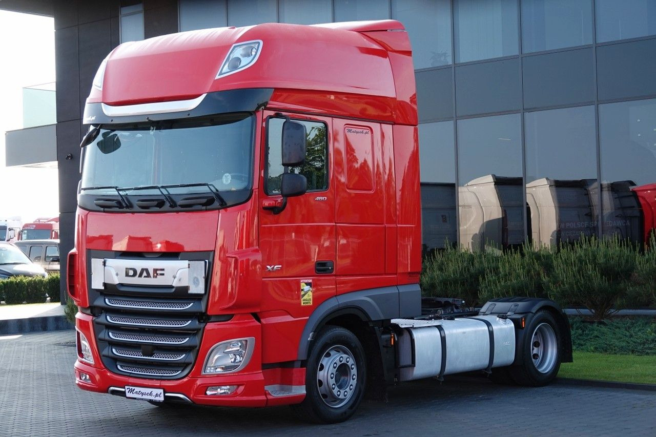 DAF XF 480 / LOW DECK / MEGA / 2021 / SSC / PO ZŁOTY - Tracteur routier: photos 2 DAF XF 480 / LOW DECK / MEGA / 2021 / SSC / PO ZŁOTY - Tracteur routier: photos 2