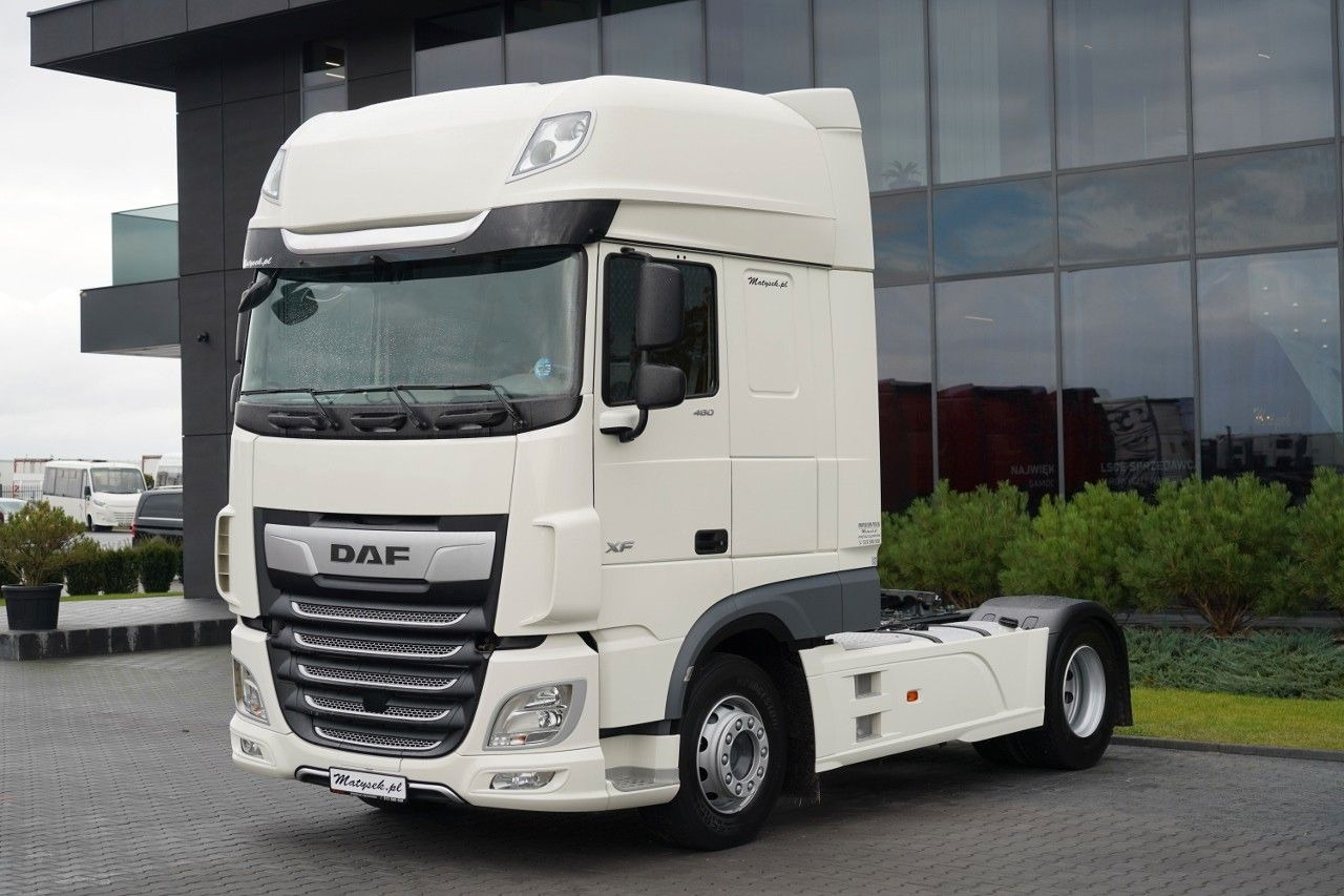 DAF XF 480 / SUPER SPACE CAB / 2022 ROK - Tracteur routier: photos 2 DAF XF 480 / SUPER SPACE CAB / 2022 ROK - Tracteur routier: photos 2