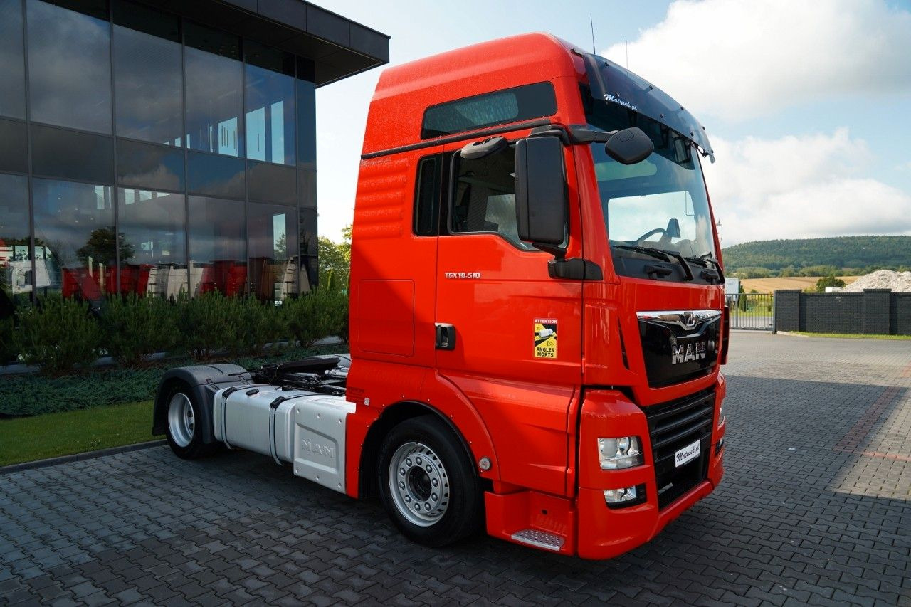 MAN TGX 18.510 / LOW DECK / MEGA / RETARDER / REGULO - Tracteur routier: photos 4 MAN TGX 18.510 / LOW DECK / MEGA / RETARDER / REGULO - Tracteur routier: photos 4
