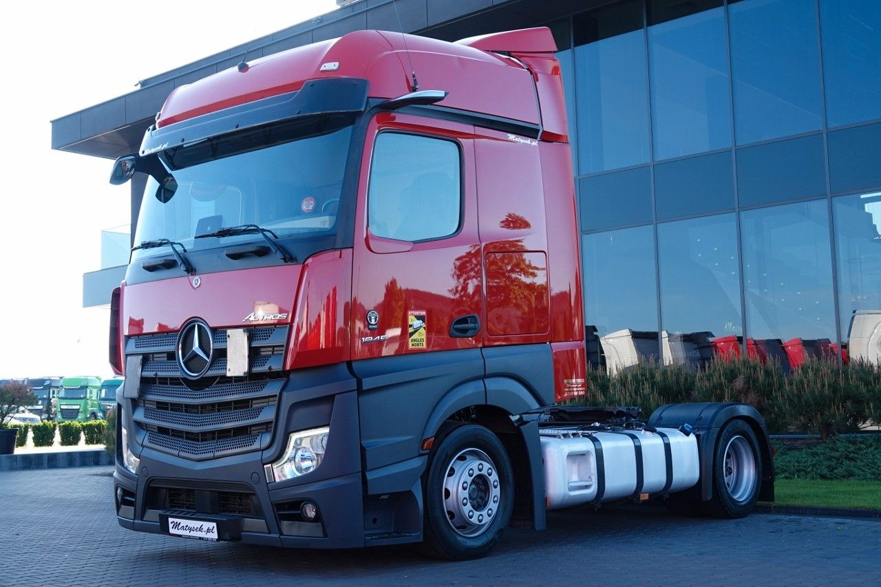 Mercedes-Benz ACTROS 1845 / LOW DECK / MEGA / BIG SPACE / PO K - Tracteur routier: photos 1 Mercedes-Benz ACTROS 1845 / LOW DECK / MEGA / BIG SPACE / PO K - Tracteur routier: photos 1