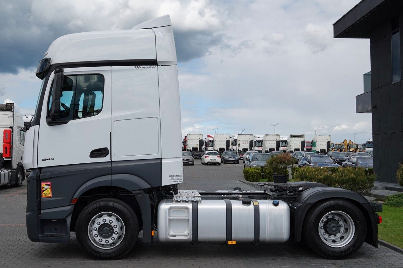 Mercedes-Benz ACTROS L 1845 / BIG SPACE / 09.2023 / NA FABRYCZ - Tracteur routier: photos 3 Mercedes-Benz ACTROS L 1845 / BIG SPACE / 09.2023 / NA FABRYCZ - Tracteur routier: photos 3