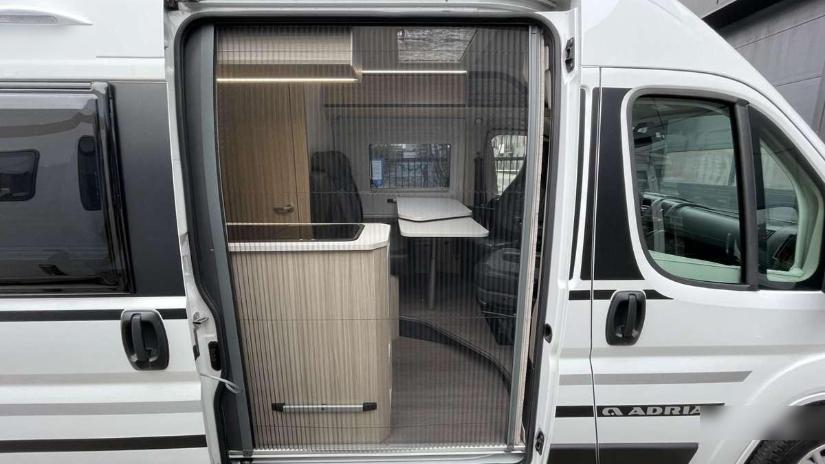 Adria Twin 600 SP Family - Fourgon aménagé: photos 2 Adria Twin 600 SP Family - Fourgon aménagé: photos 2