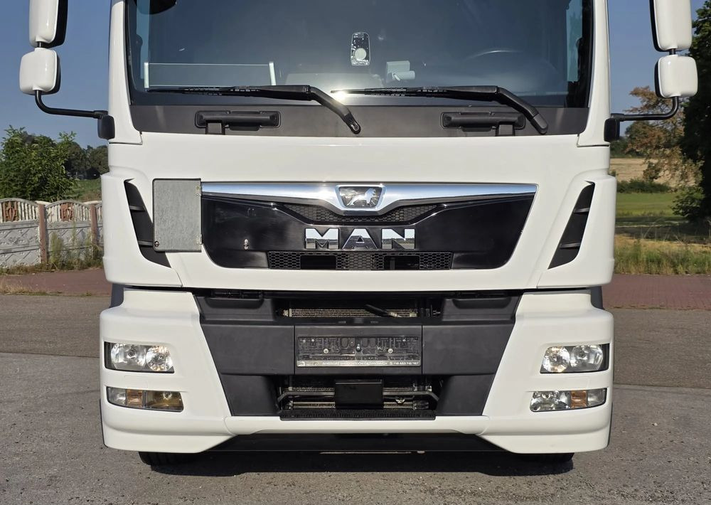 MAN TGM 15.290 / BURTO-FIRANKA / CAŁY NA PODUSZKACH /KLIMA POSTOJOWA / 2018R / NISKI PRZEBIEG / 18 PALET / E6 / JAK NOWY / WINDA / - Camion à rideaux coulissants: photos 4 MAN TGM 15.290 / BURTO-FIRANKA / CAŁY NA PODUSZKACH /KLIMA POSTOJOWA / 2018R / NISKI PRZEBIEG / 18 PALET / E6 / JAK NOWY / WINDA / - Camion à rideaux coulissants: photos 4