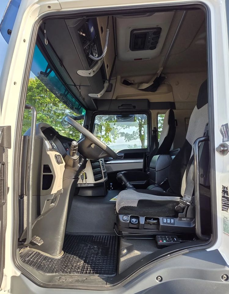 Crédit-bail de  MAN TGM 15.290 / BURTO-FIRANKA / CAŁY NA PODUSZKACH /KLIMA POSTOJOWA / 2018R /  NISKI PRZEBIEG / 18 PALET / E6 / JAK NOWY / WINDA / MAN TGM 15.290 / BURTO-FIRANKA / CAŁY NA PODUSZKACH /KLIMA POSTOJOWA / 2018R /  NISKI PRZEBIEG / 18 PALET / E6 / JAK NOWY / WINDA /: photos 22