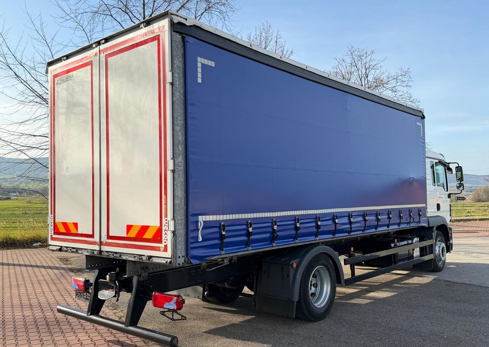 MAN TGM 15.290 / FIRANKA / 2016R / KLIMA POSTOJOWA /SPROWADZONY/ 8T ŁADOWNOŚĆ / 17 PALET / E6 / WINDA / - Camion à rideaux coulissants: photos 5 MAN TGM 15.290 / FIRANKA / 2016R / KLIMA POSTOJOWA /SPROWADZONY/ 8T ŁADOWNOŚĆ / 17 PALET / E6 / WINDA / - Camion à rideaux coulissants: photos 5