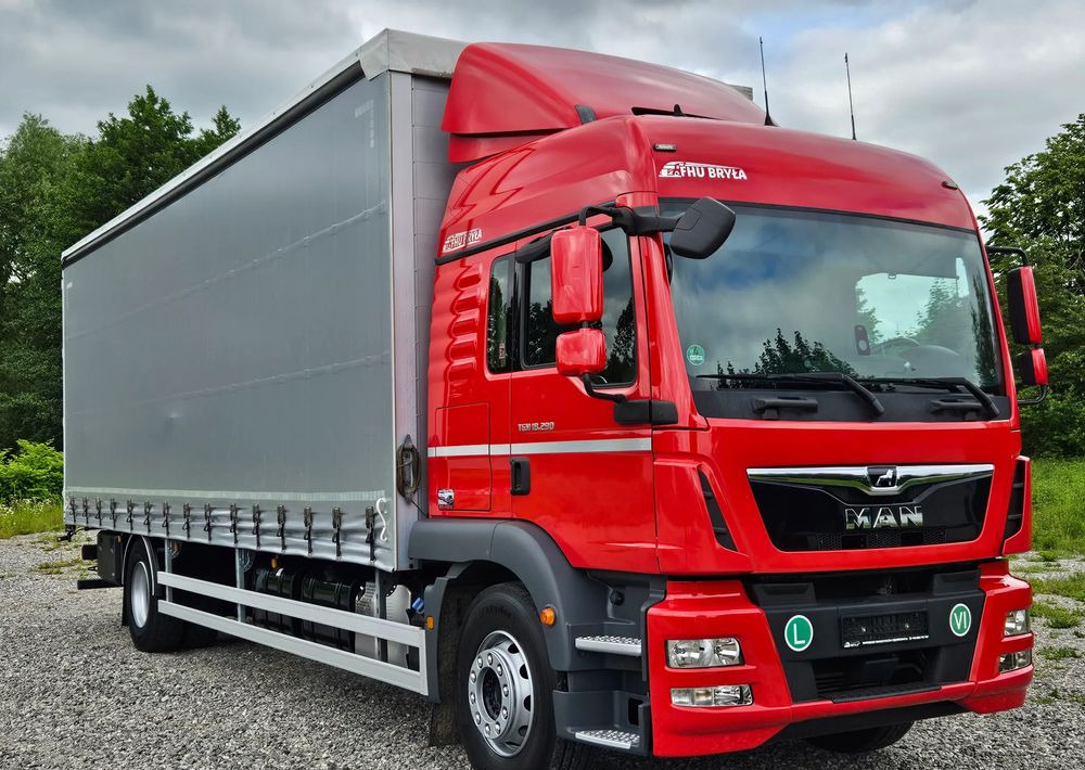 MAN TGM 18.290/15.290/E6/21PALET/9400 ŁADOWNOŚĆ/SERWISOWANY/NISKI PRZEBIEG/WINDA/FIRANKA/SPROWADZONY/2019/NISKI PRZEBIEG/PIERWSZY WŁAŚCICIEL/ - Camion à rideaux coulissants: photos 1 MAN TGM 18.290/15.290/E6/21PALET/9400 ŁADOWNOŚĆ/SERWISOWANY/NISKI PRZEBIEG/WINDA/FIRANKA/SPROWADZONY/2019/NISKI PRZEBIEG/PIERWSZY WŁAŚCICIEL/ - Camion à rideaux coulissants: photos 1
