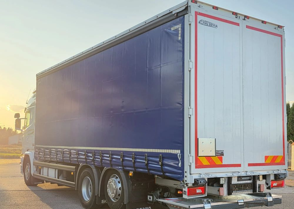 Scania G360 / BURTO-FIRANKA / 3 OSIE / WINDA / 20PALET / E6 / SYPIALNA KABINA / SPROWADZONY / JAK NOWA  PRZEBIEG 490TYŚ / ŁADOWNOŚĆ 14500KG / - Camion à rideaux coulissants: photos 4 Scania G360 / BURTO-FIRANKA / 3 OSIE / WINDA / 20PALET / E6 / SYPIALNA KABINA / SPROWADZONY / JAK NOWA  PRZEBIEG 490TYŚ / ŁADOWNOŚĆ 14500KG / - Camion à rideaux coulissants: photos 4