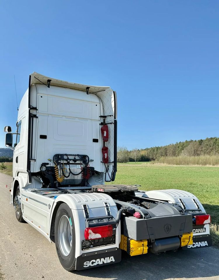 Scania R520/SERWISOWANA/SPROWADZONA/4PODUSZKI TYŁ/RETARDER/NISKI PRZEBIEG - Tracteur routier: photos 4 Scania R520/SERWISOWANA/SPROWADZONA/4PODUSZKI TYŁ/RETARDER/NISKI PRZEBIEG - Tracteur routier: photos 4