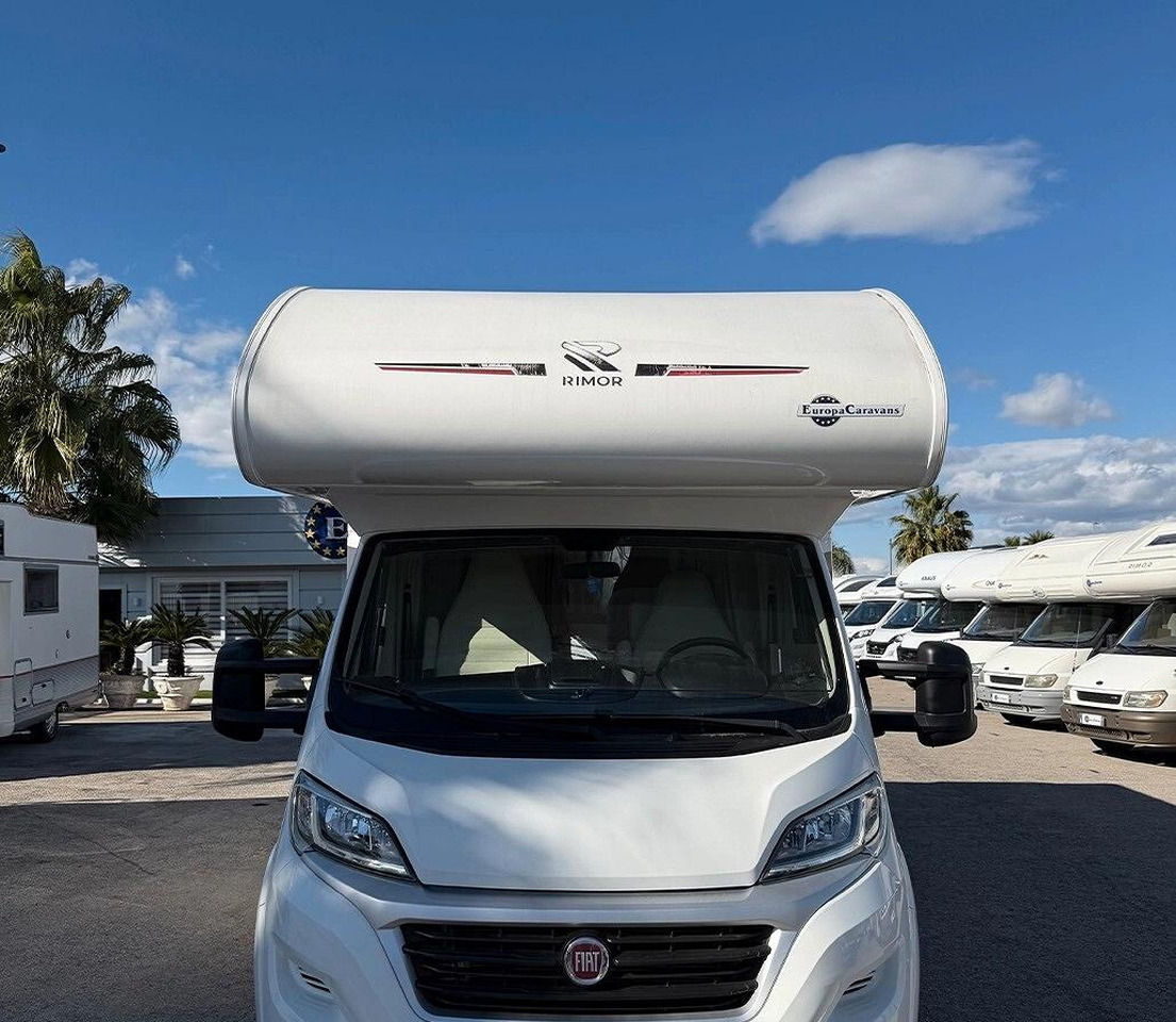 Rimor SEAL 3 - Camping-car capucine: photos 1 Rimor SEAL 3 - Camping-car capucine: photos 1