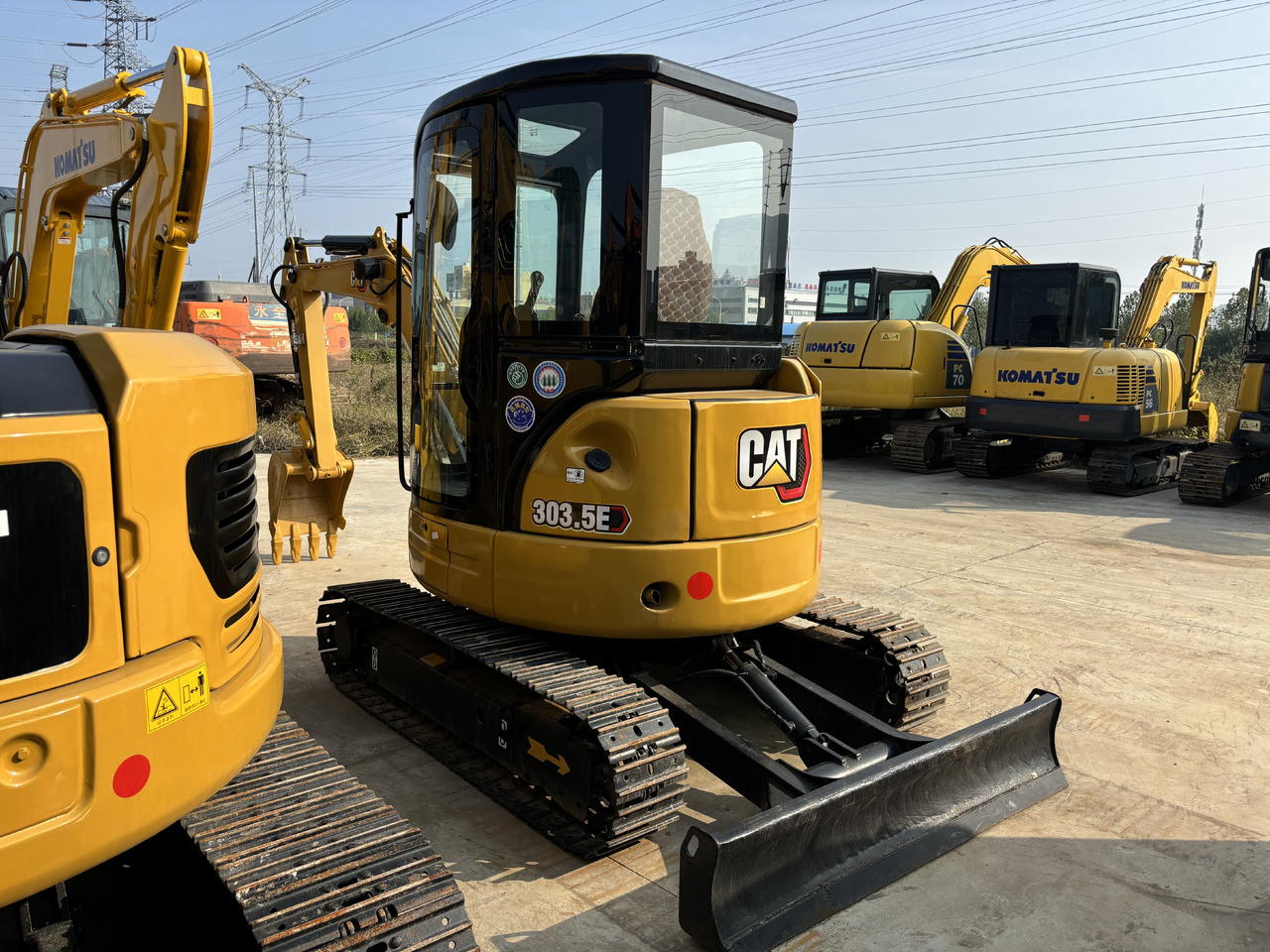CATERPILLAR CAT303.5E - Mini pelle: photos 3 CATERPILLAR CAT303.5E - Mini pelle: photos 3