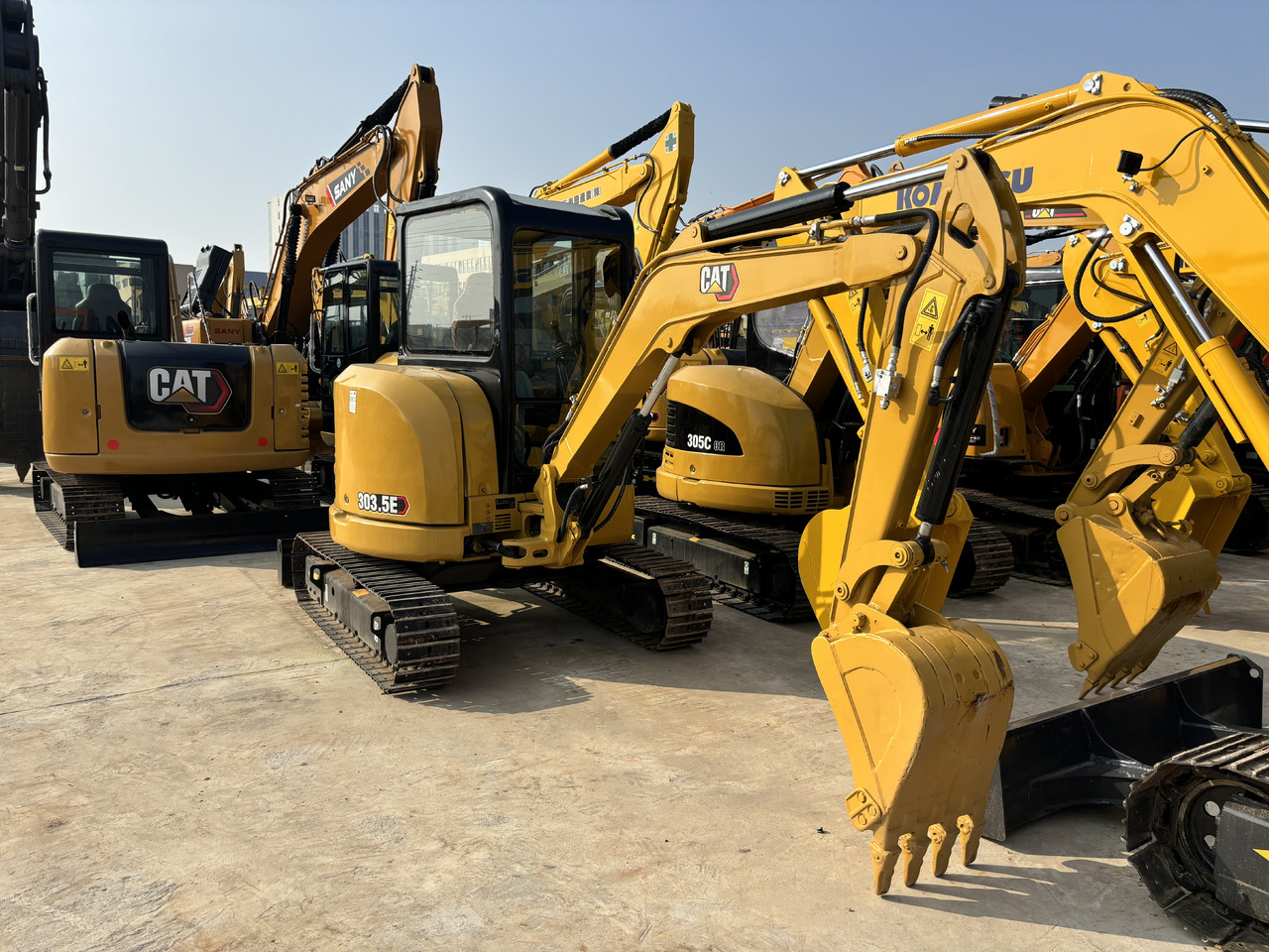 CATERPILLAR CAT303.5E - Mini pelle: photos 5 CATERPILLAR CAT303.5E - Mini pelle: photos 5