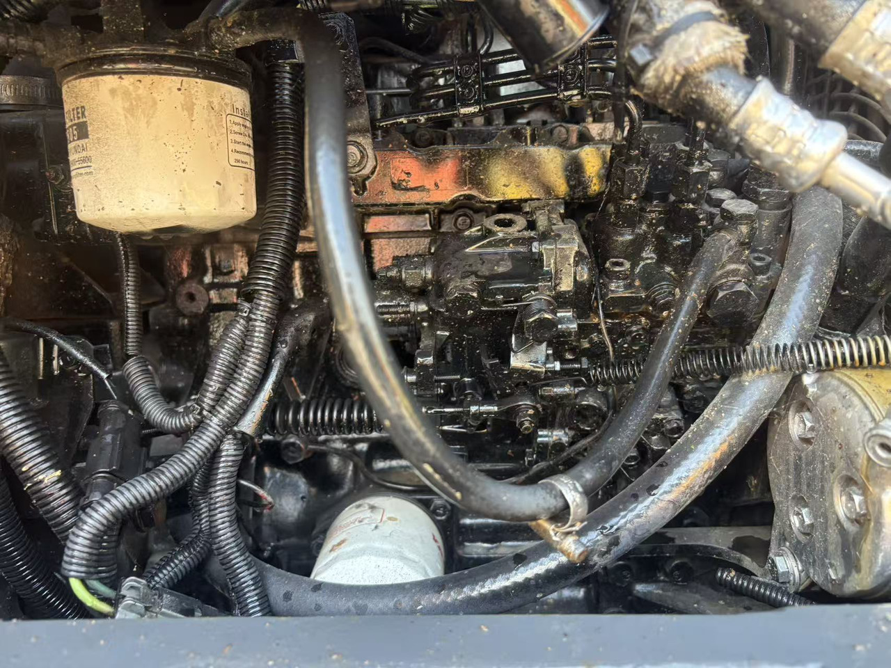 KOMATSU PC55MR-3 - Mini pelle: photos 2 KOMATSU PC55MR-3 - Mini pelle: photos 2