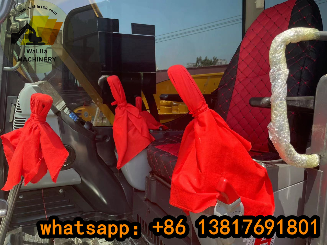 KOMATSU PC70-8 - Mini pelle: photos 2 KOMATSU PC70-8 - Mini pelle: photos 2