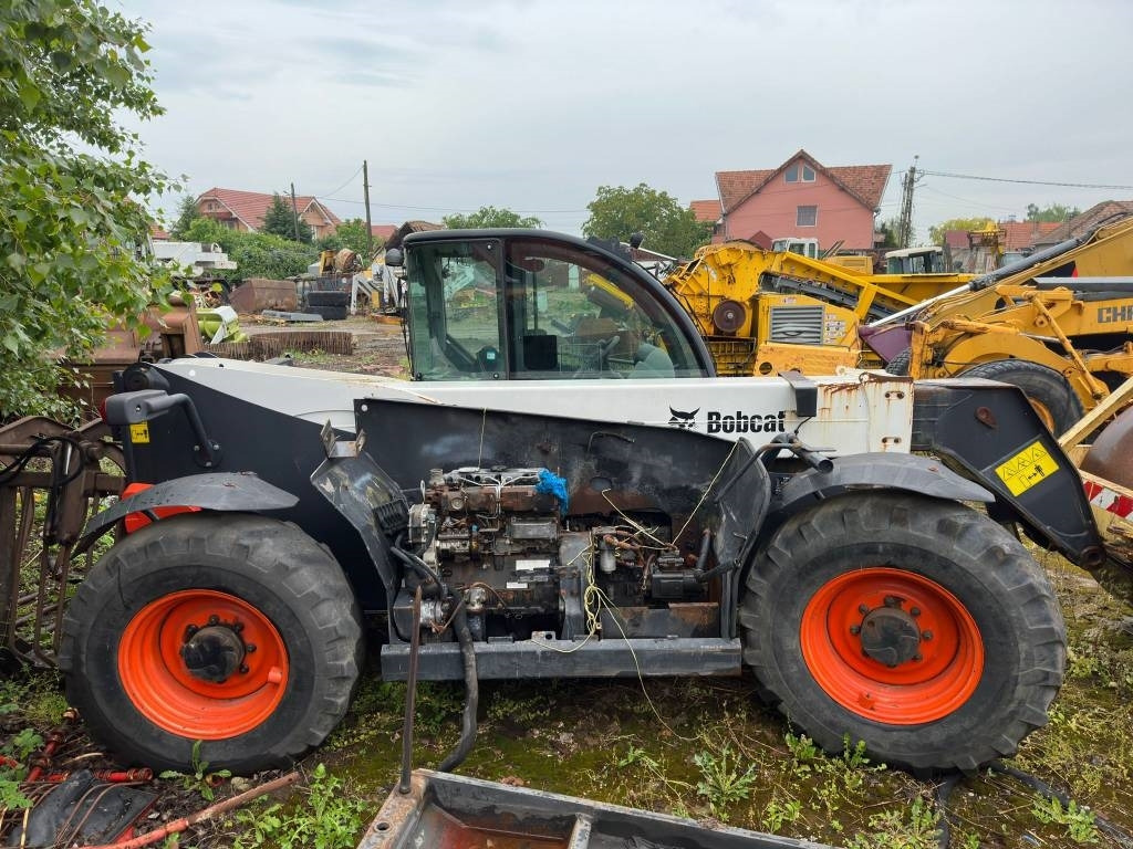 Bobcat TL 470 FOR PARTS OR COMPLETE - Chariot télescopique: photos 5 Bobcat TL 470 FOR PARTS OR COMPLETE - Chariot télescopique: photos 5