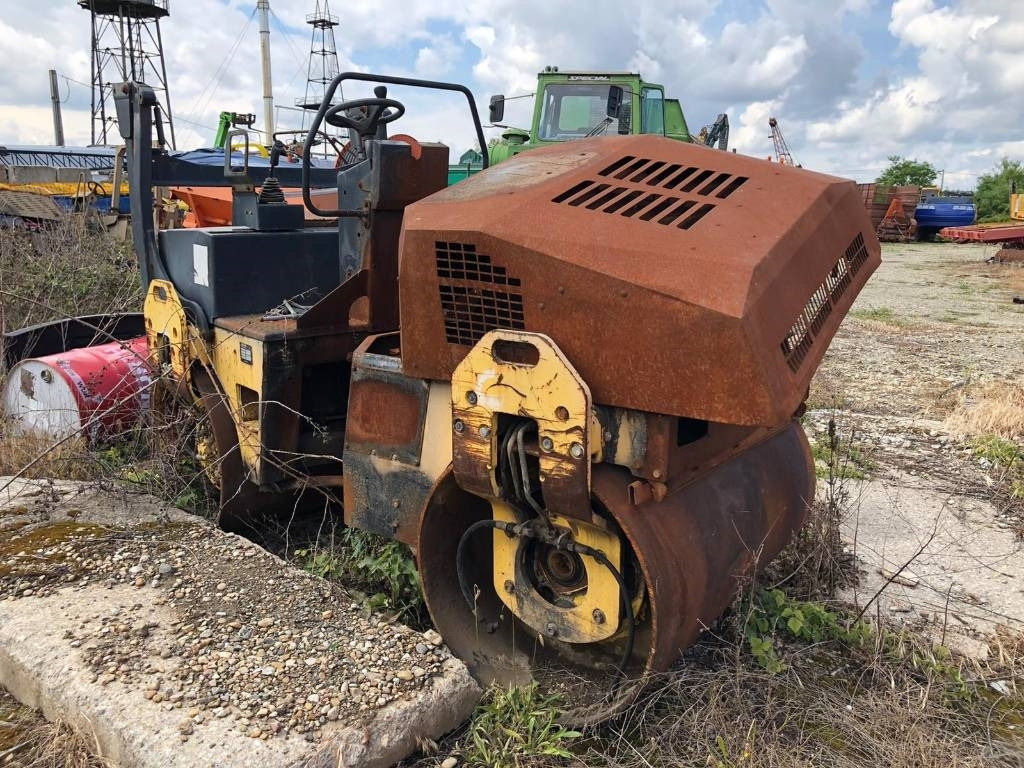 Bomag BW 135 AD FOR PARTS - Compacteur: photos 4 Bomag BW 135 AD FOR PARTS - Compacteur: photos 4
