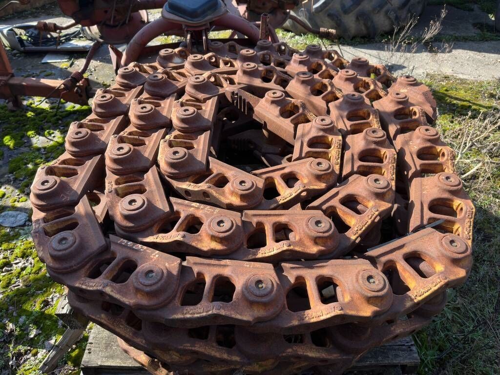 CAT D 6 R - Chenille pour Engins de chantier: photos 1 CAT D 6 R - Chenille pour Engins de chantier: photos 1