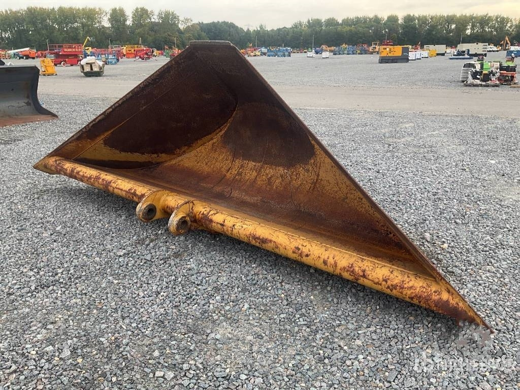 CAT Trapezoid BUCKET - Grappin pour Engins de chantier: photos 1 CAT Trapezoid BUCKET - Grappin pour Engins de chantier: photos 1