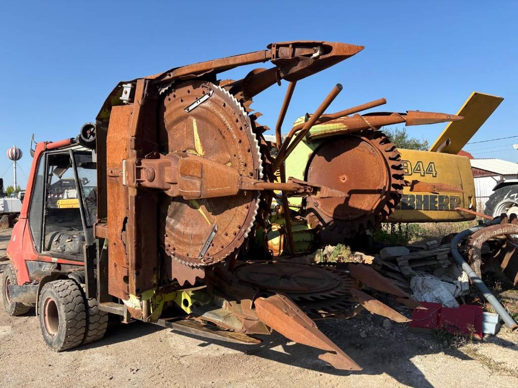 Claas RU 450 - Ensileuse: photos 1 Claas RU 450 - Ensileuse: photos 1