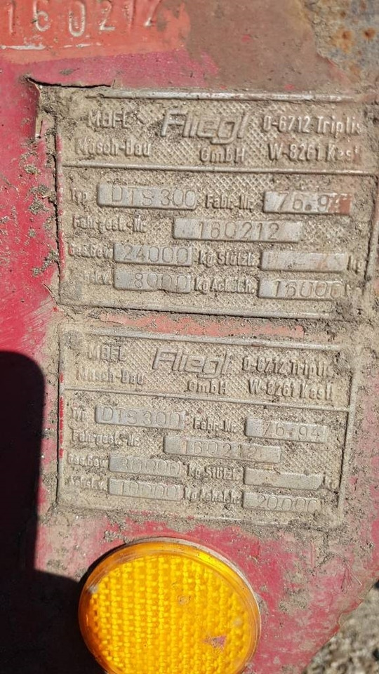 Fliegl DTS300  - Remorque porte-engin surbaissée: photos 2 Fliegl DTS300  - Remorque porte-engin surbaissée: photos 2